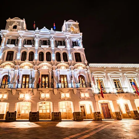 Plaza Grande Hotel
